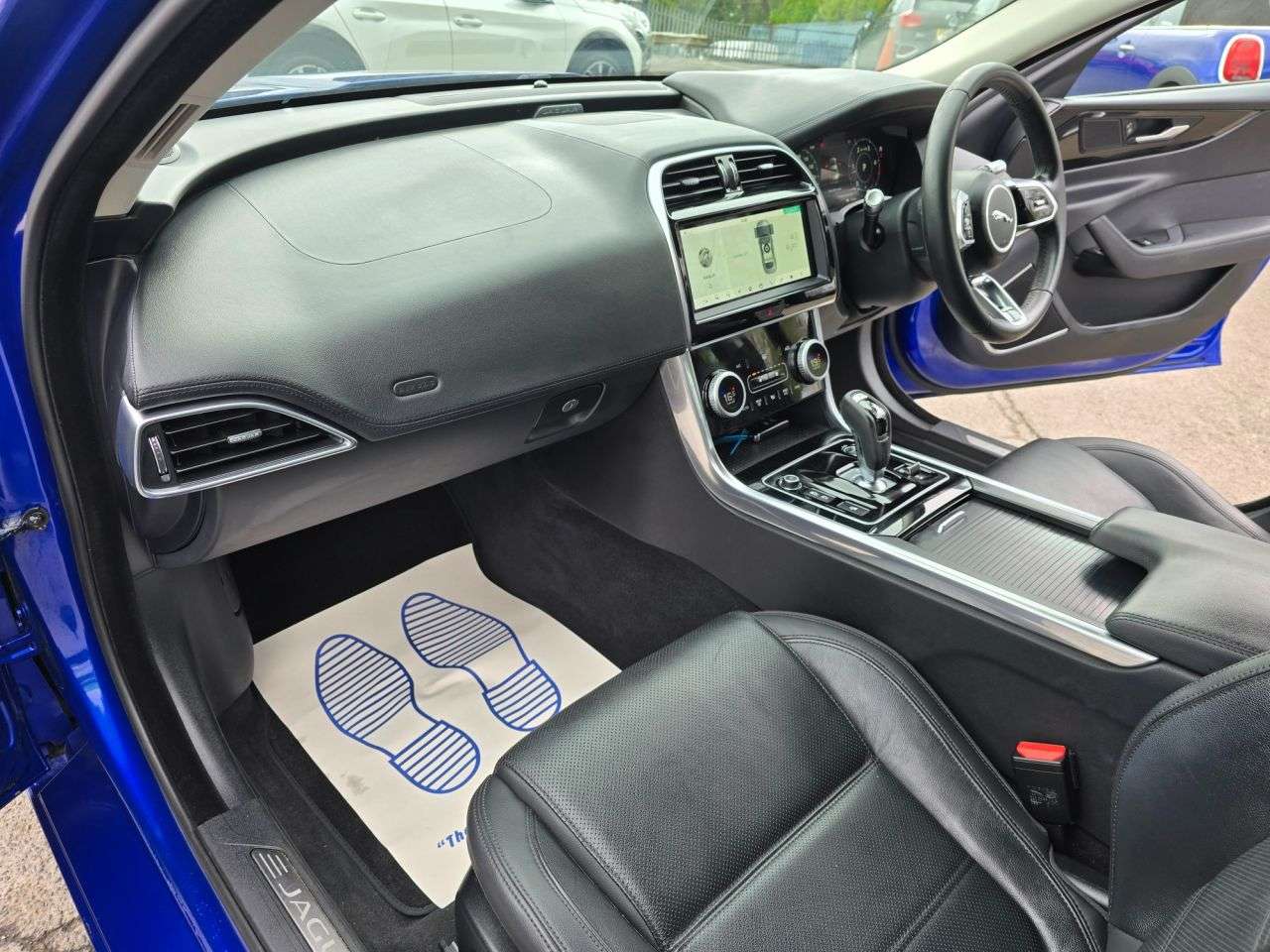 2019 JAGUAR XE 2019 JAGUAR XE