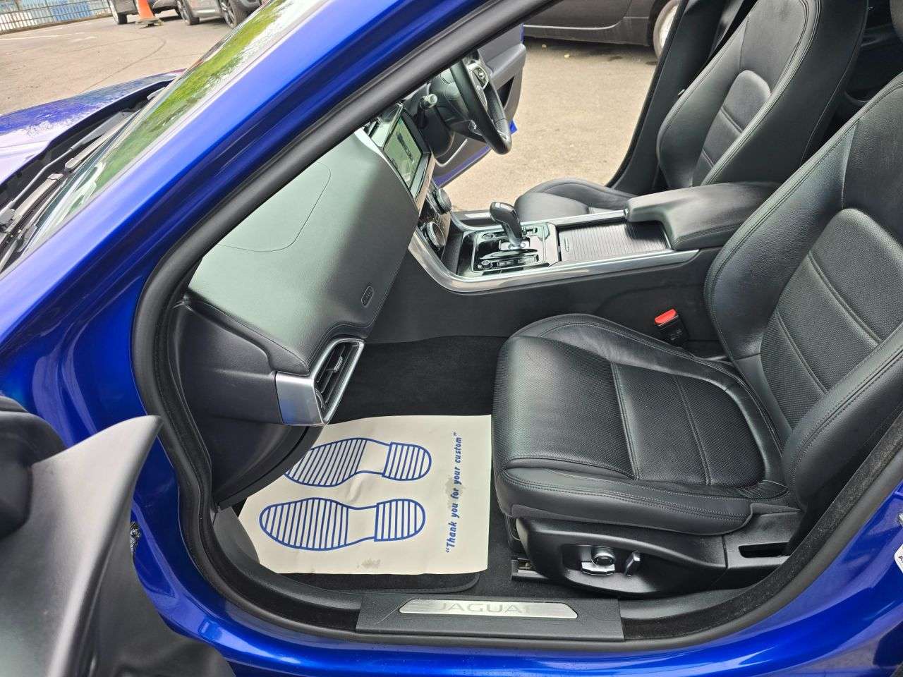 2019 JAGUAR XE 2019 JAGUAR XE