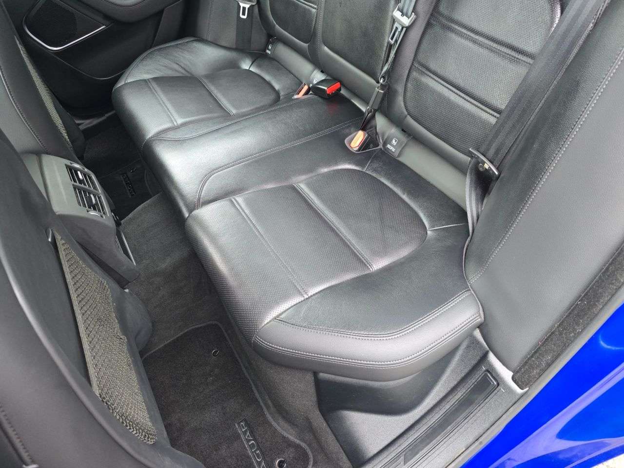 2019 JAGUAR XE 2019 JAGUAR XE