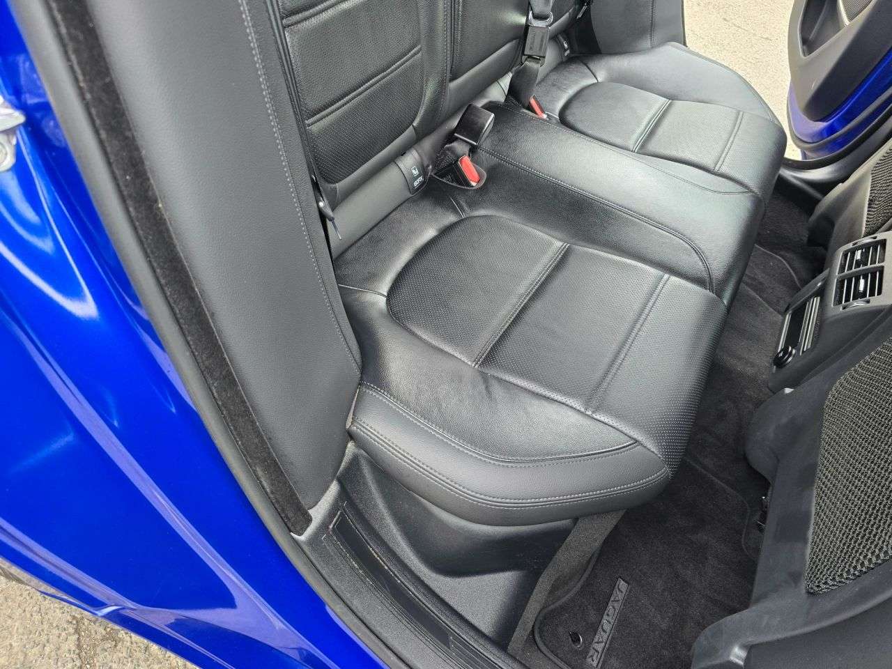 2019 JAGUAR XE 2019 JAGUAR XE