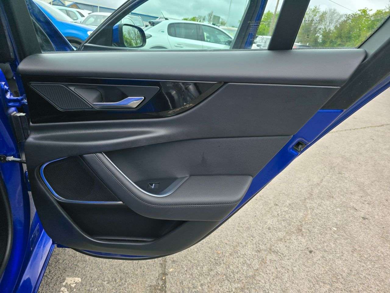 2019 JAGUAR XE 2019 JAGUAR XE