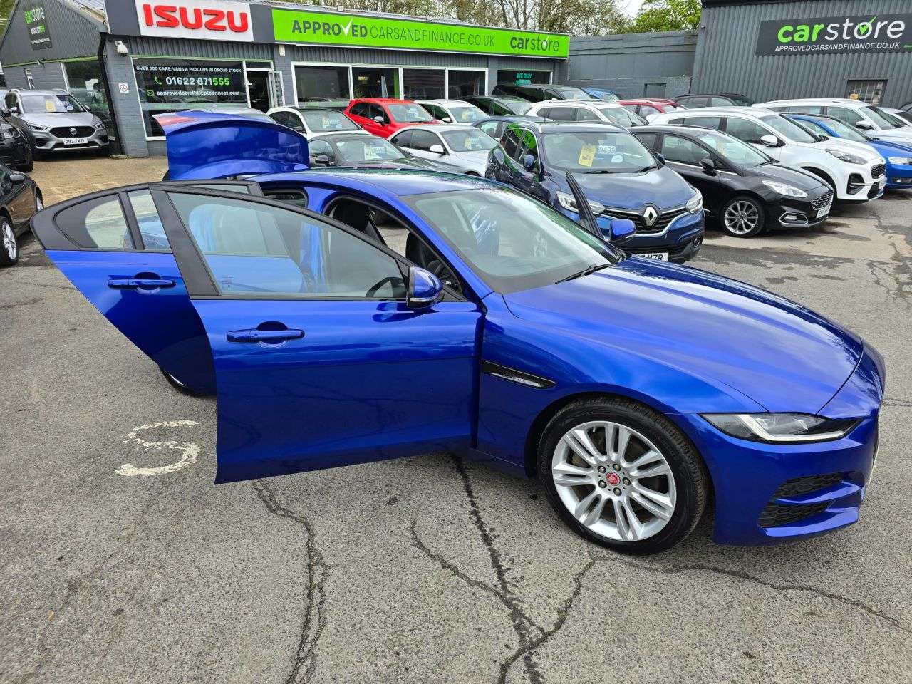 2019 JAGUAR XE 2019 JAGUAR XE