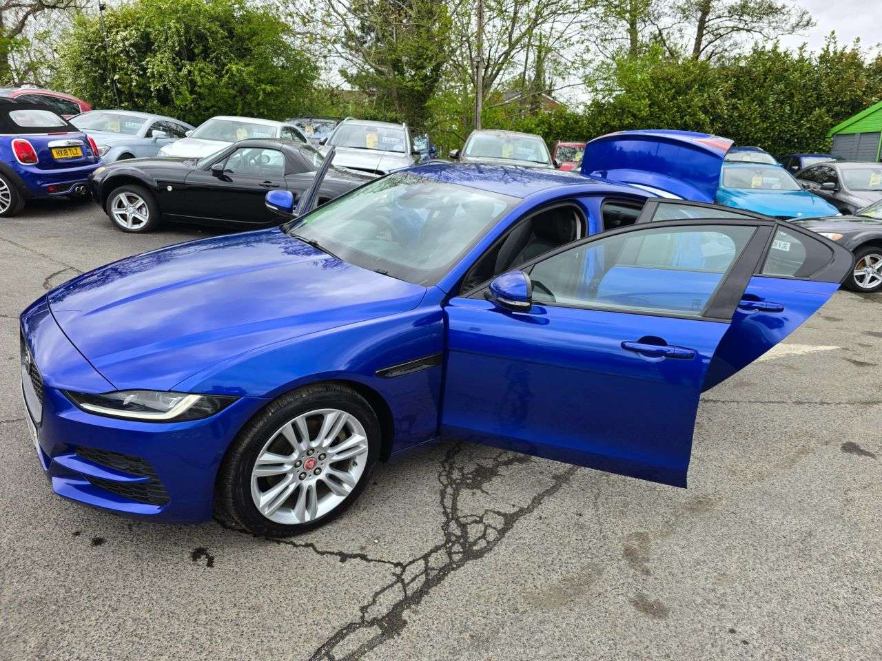 2019 JAGUAR XE 2019 JAGUAR XE