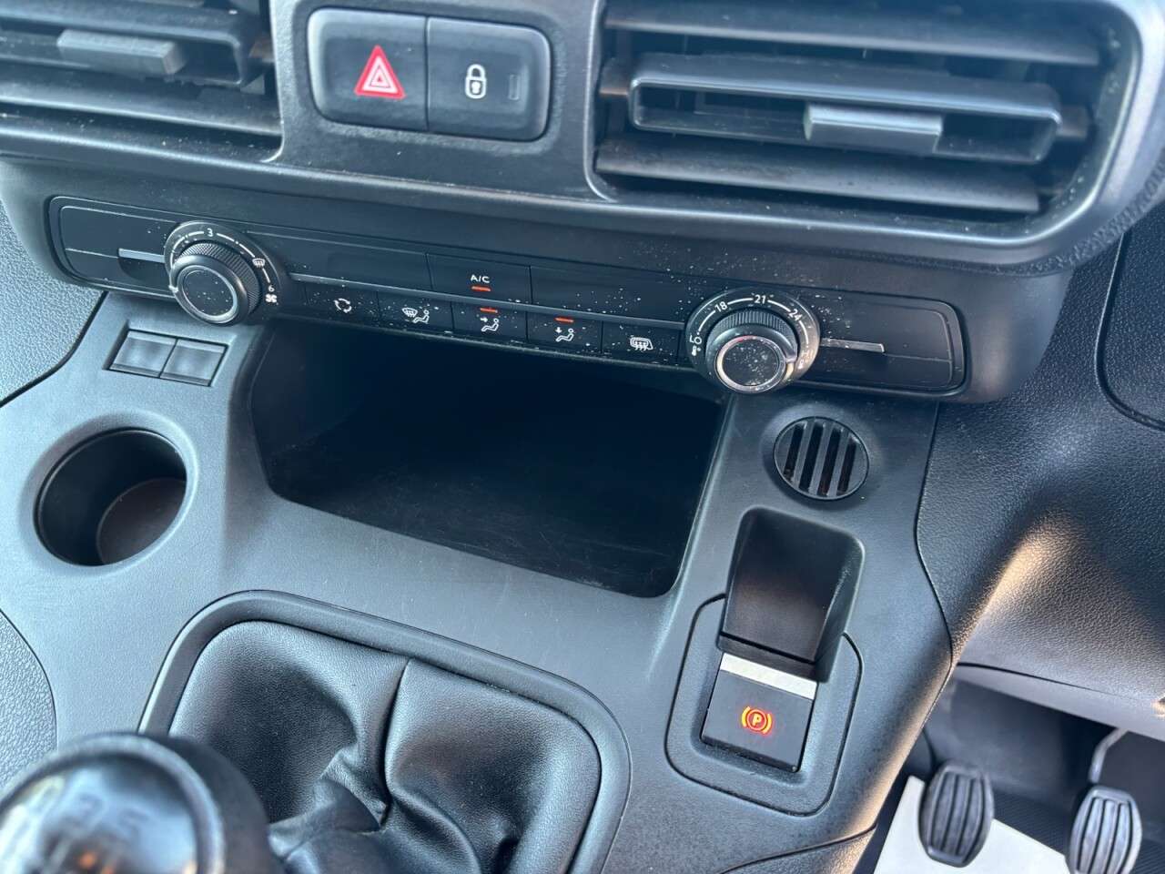 2021 PEUGEOT PARTNER 2021 PEUGEOT PARTNER