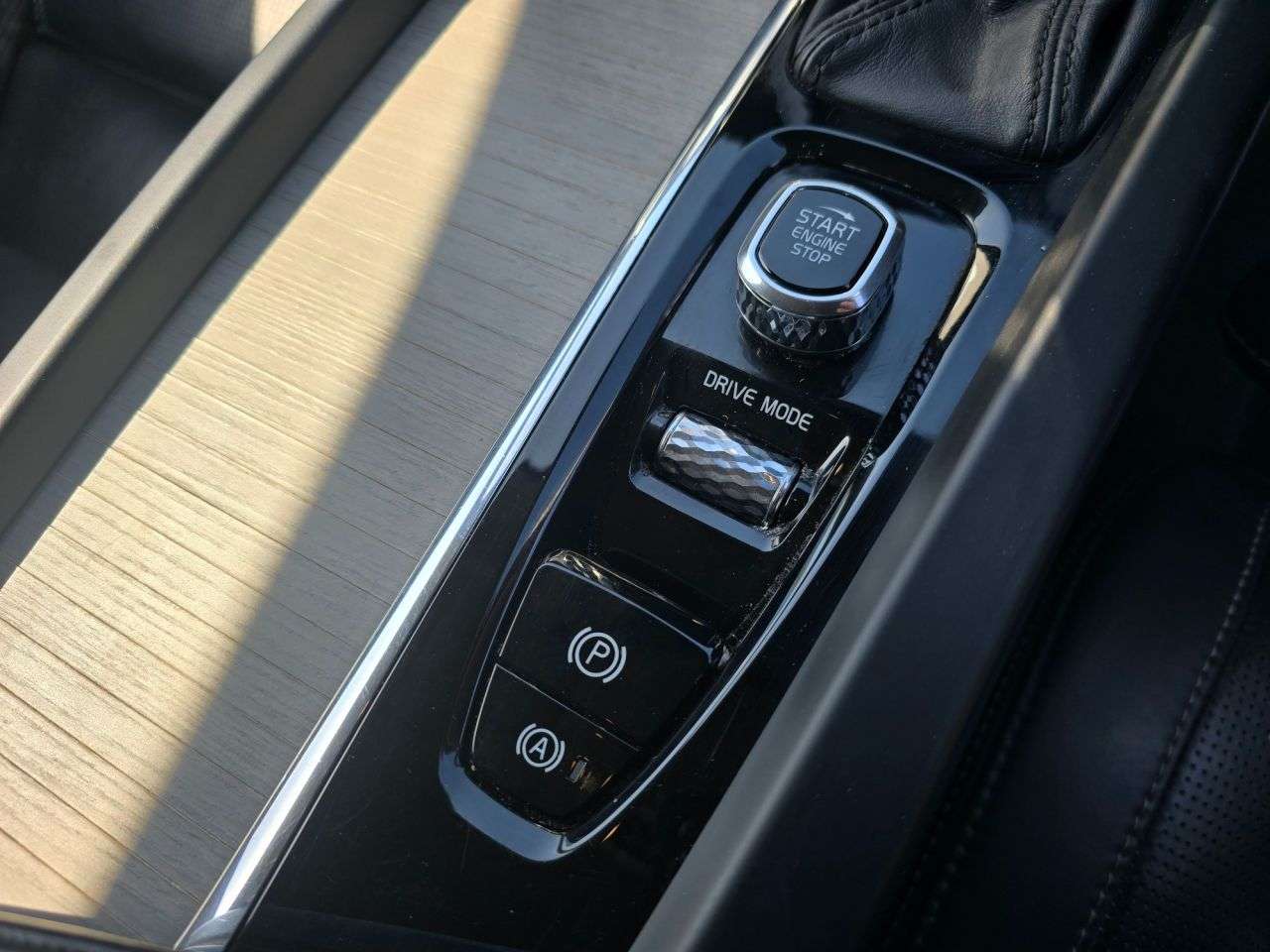 2018 VOLVO XC60 2018 VOLVO XC60