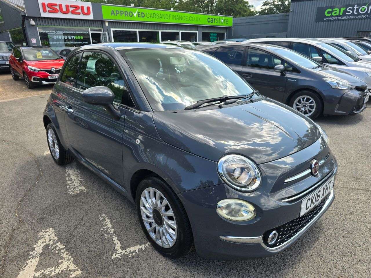 A 2016 FIAT 500 1.2 Lounge Hatchback 3dr Petrol Dualogic (AUTOMATIC) Euro 6 (s/s) (69 bhp) A 2016 FIAT 500 1.2 Lounge Hatchback 3dr Petrol Dualogic (AUTOMATIC) Euro 6 (s/s) (69 bhp)