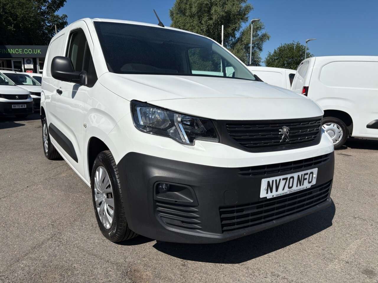 A 2021 PEUGEOT PARTNER 1.5 BlueHDi Professional, 55.150 miles, Euro 6 ULEZ, Full Service History, A 2021 PEUGEOT PARTNER 1.5 BlueHDi Professional, 55.150 miles, Euro 6 ULEZ, Full Service History,