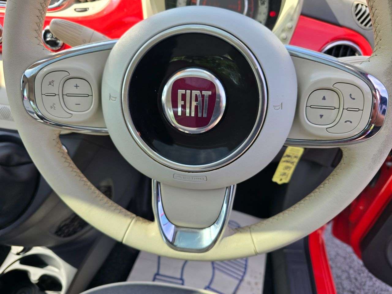 2017 FIAT 500 2017 FIAT 500