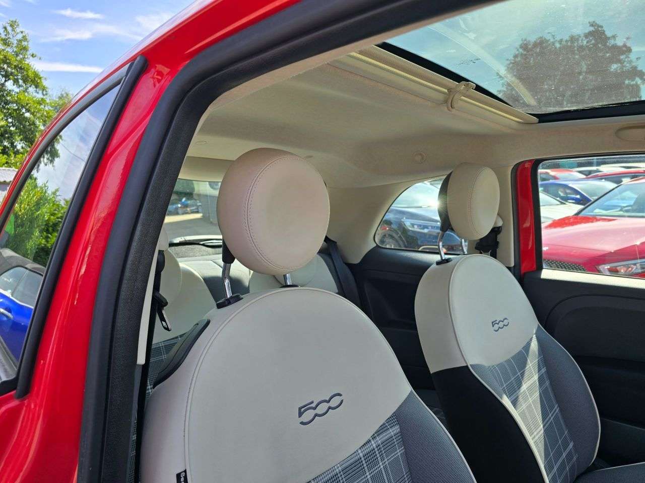 2017 FIAT 500 2017 FIAT 500