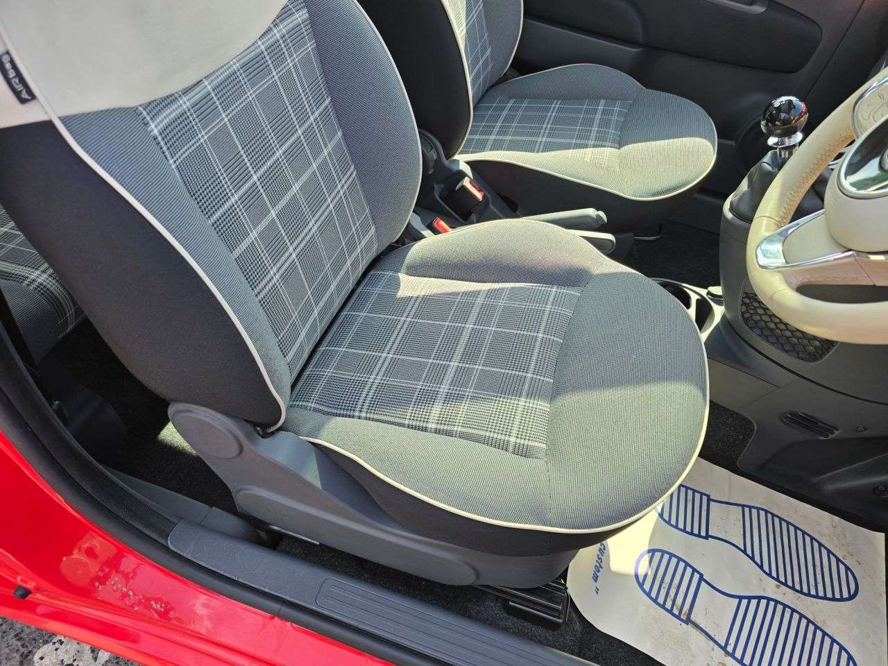 2017 FIAT 500 2017 FIAT 500