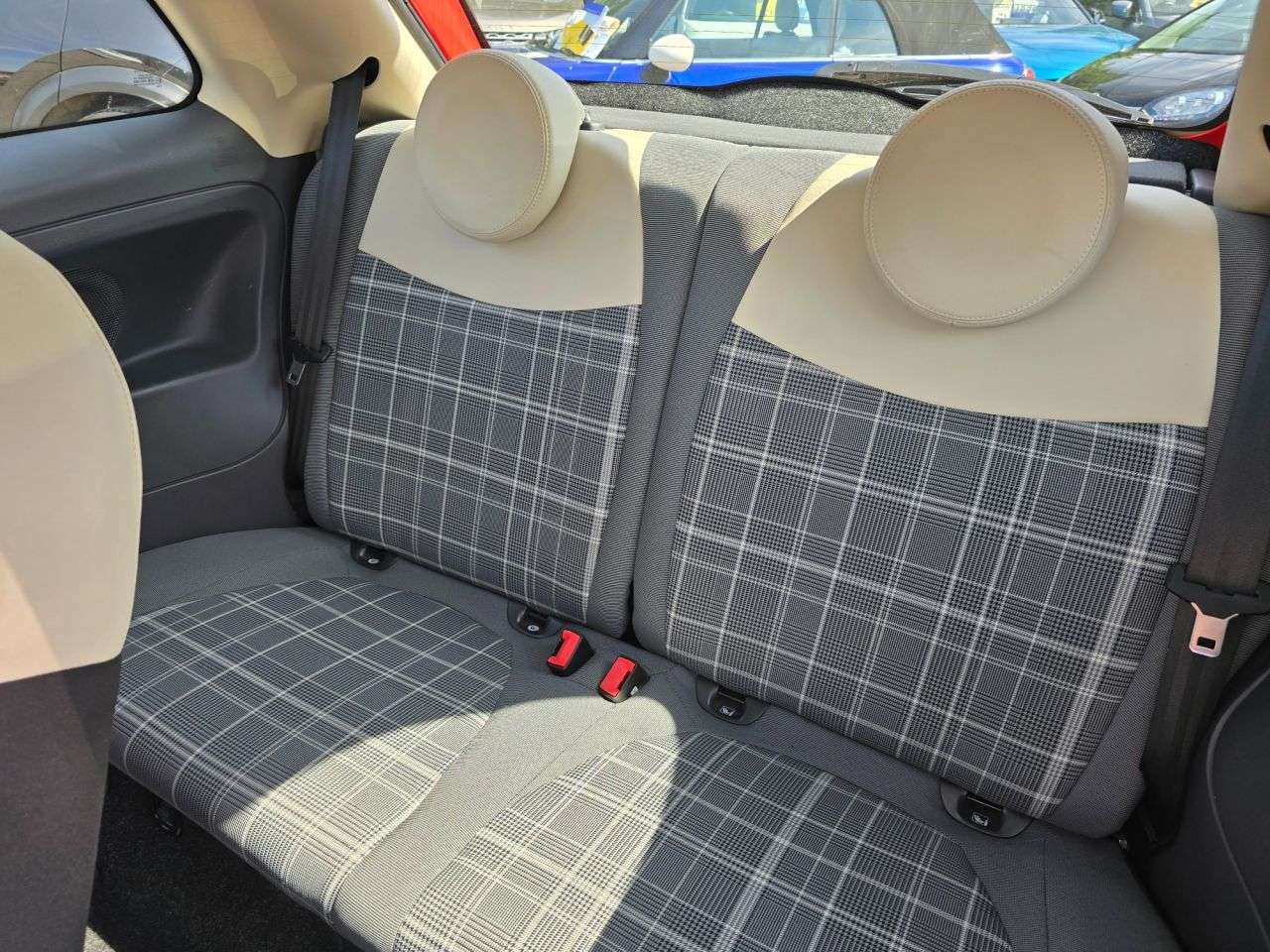 2017 FIAT 500 2017 FIAT 500