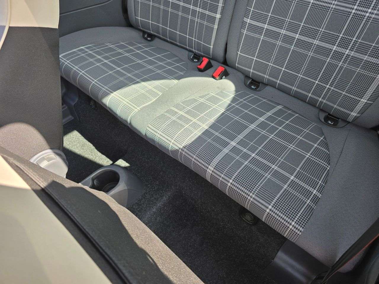 2017 FIAT 500 2017 FIAT 500