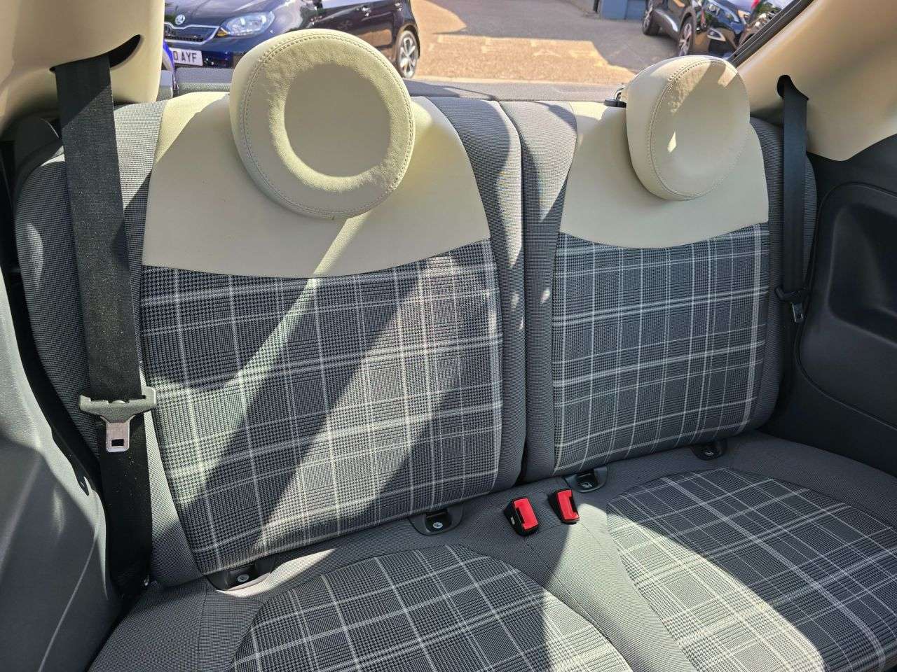 2017 FIAT 500 2017 FIAT 500