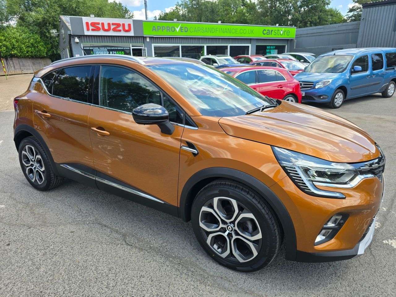 A 2022 RENAULT CAPTUR 1.3 TCe SE Edition SUV, 17.859 Miles, 1 owner, ULEZ, Euro 6, Full Service H A 2022 RENAULT CAPTUR 1.3 TCe SE Edition SUV, 17.859 Miles, 1 owner, ULEZ, Euro 6, Full Service H
