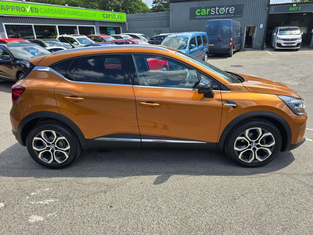 2022 RENAULT CAPTUR 2022 RENAULT CAPTUR