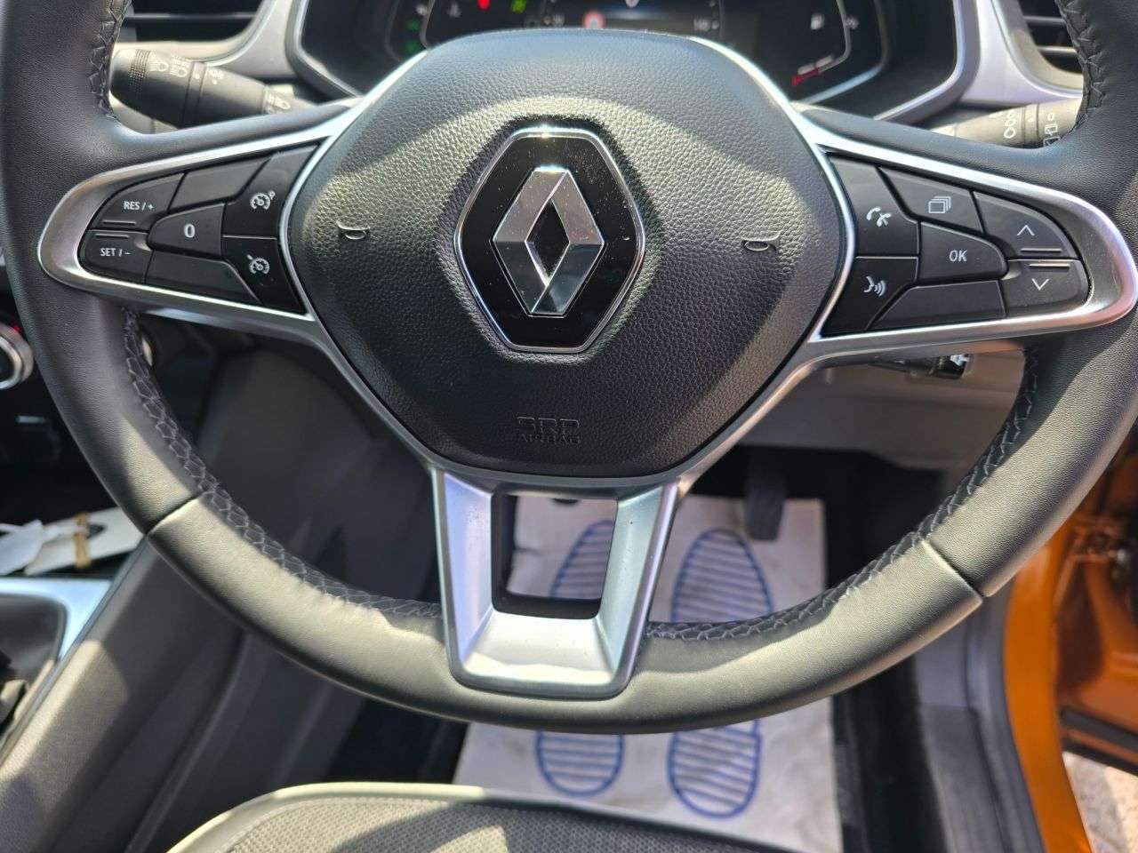 2022 RENAULT CAPTUR 2022 RENAULT CAPTUR