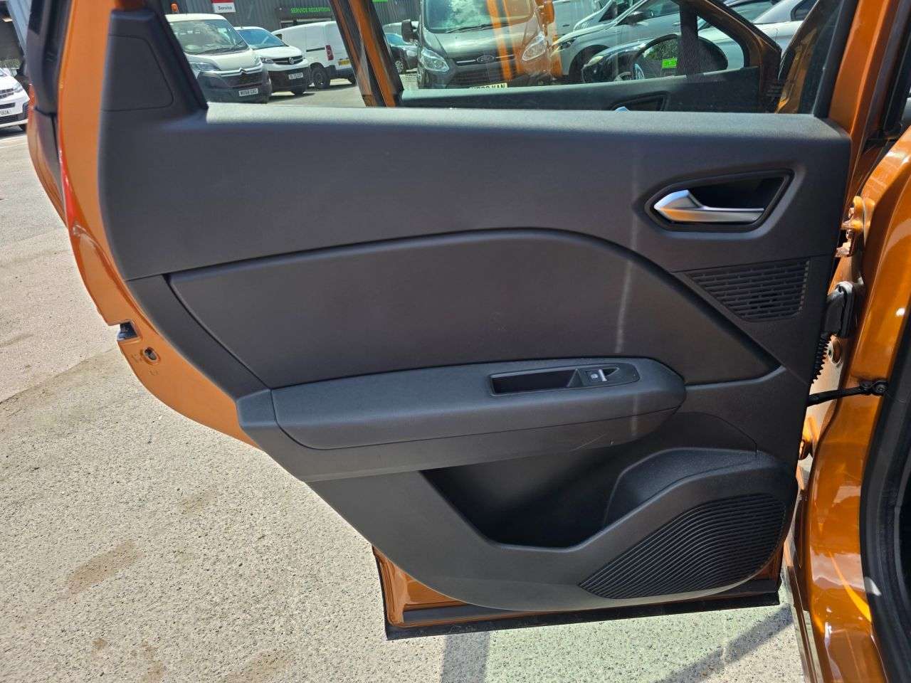 2022 RENAULT CAPTUR 2022 RENAULT CAPTUR