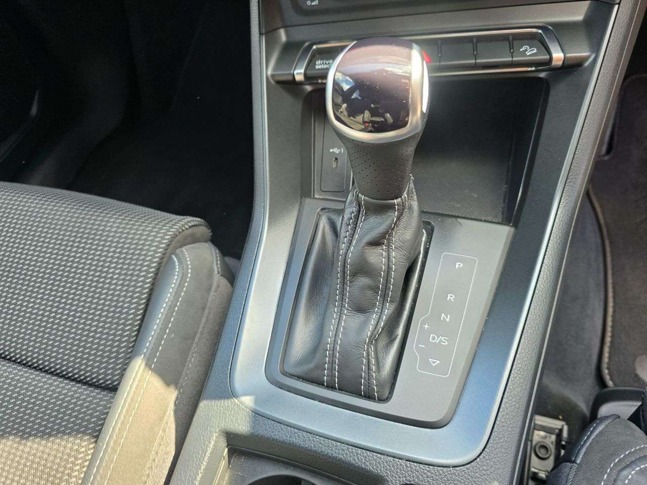 2022 AUDI Q3 2022 AUDI Q3