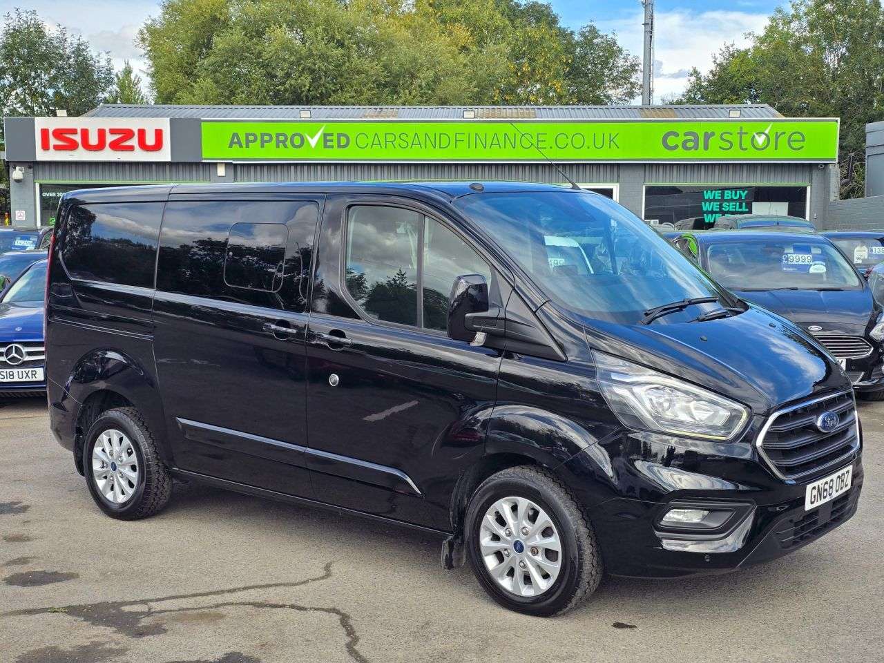 A 2018 FORD TRANSIT CUSTOM 2.0 320 EcoBlue Crew Van in Black, 71,800 miles, ULEZ Euro 6, 6-speed manua A 2018 FORD TRANSIT CUSTOM 2.0 320 EcoBlue Crew Van in Black, 71,800 miles, ULEZ Euro 6, 6-speed manua