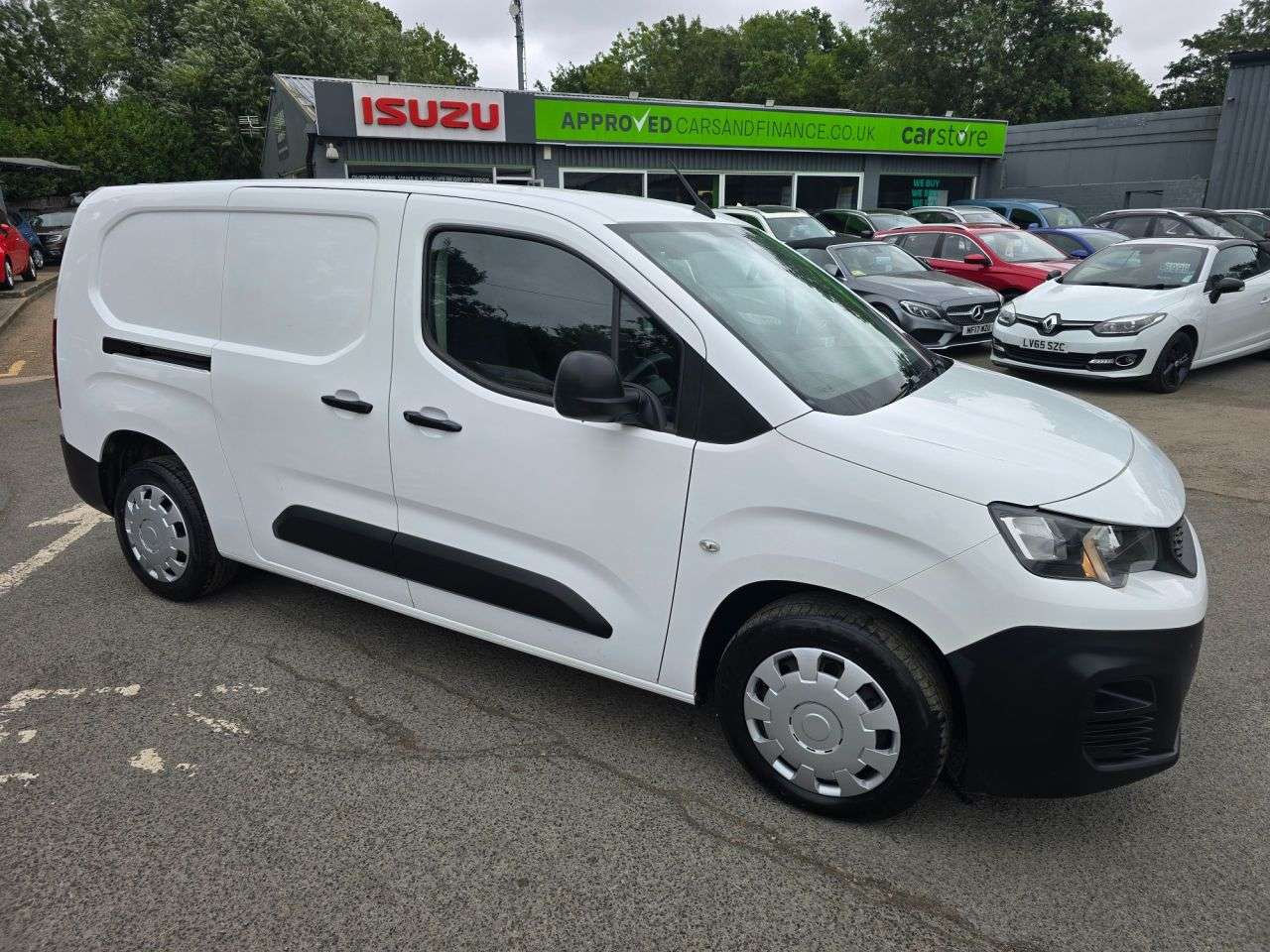 A 2021 PEUGEOT PARTNER 1.5 BlueHDi LWB Crew Cab, 39.300 miles, 5 Speed Manual, Air Con, Bluetooth, A 2021 PEUGEOT PARTNER 1.5 BlueHDi LWB Crew Cab, 39.300 miles, 5 Speed Manual, Air Con, Bluetooth,