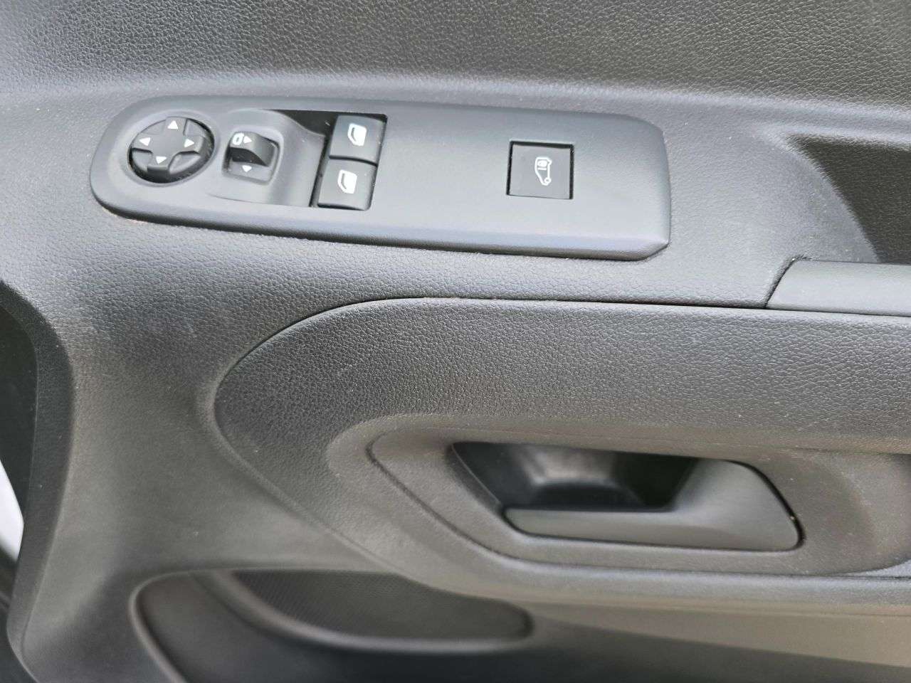 2021 PEUGEOT PARTNER 2021 PEUGEOT PARTNER