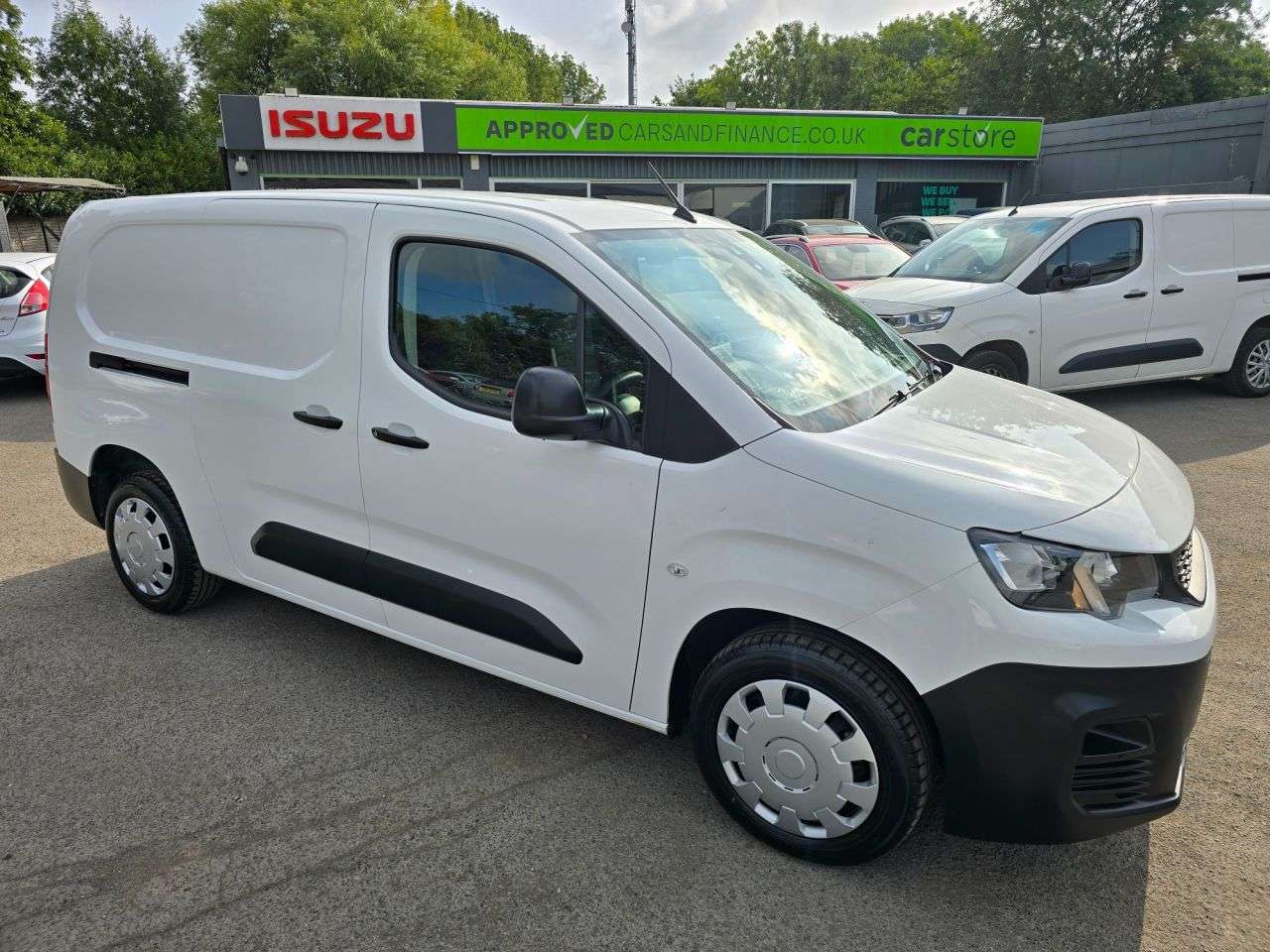 A 2021 PEUGEOT PARTNER 1.5 BlueHDi 950 Professional LWB Crew Cab Van, 46,960 miles, 1 owner, Euro A 2021 PEUGEOT PARTNER 1.5 BlueHDi 950 Professional LWB Crew Cab Van, 46,960 miles, 1 owner, Euro