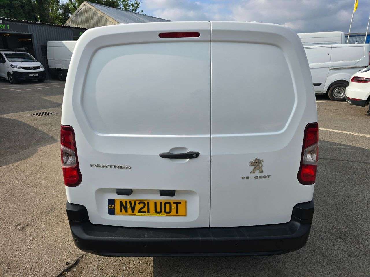 2021 PEUGEOT PARTNER 2021 PEUGEOT PARTNER