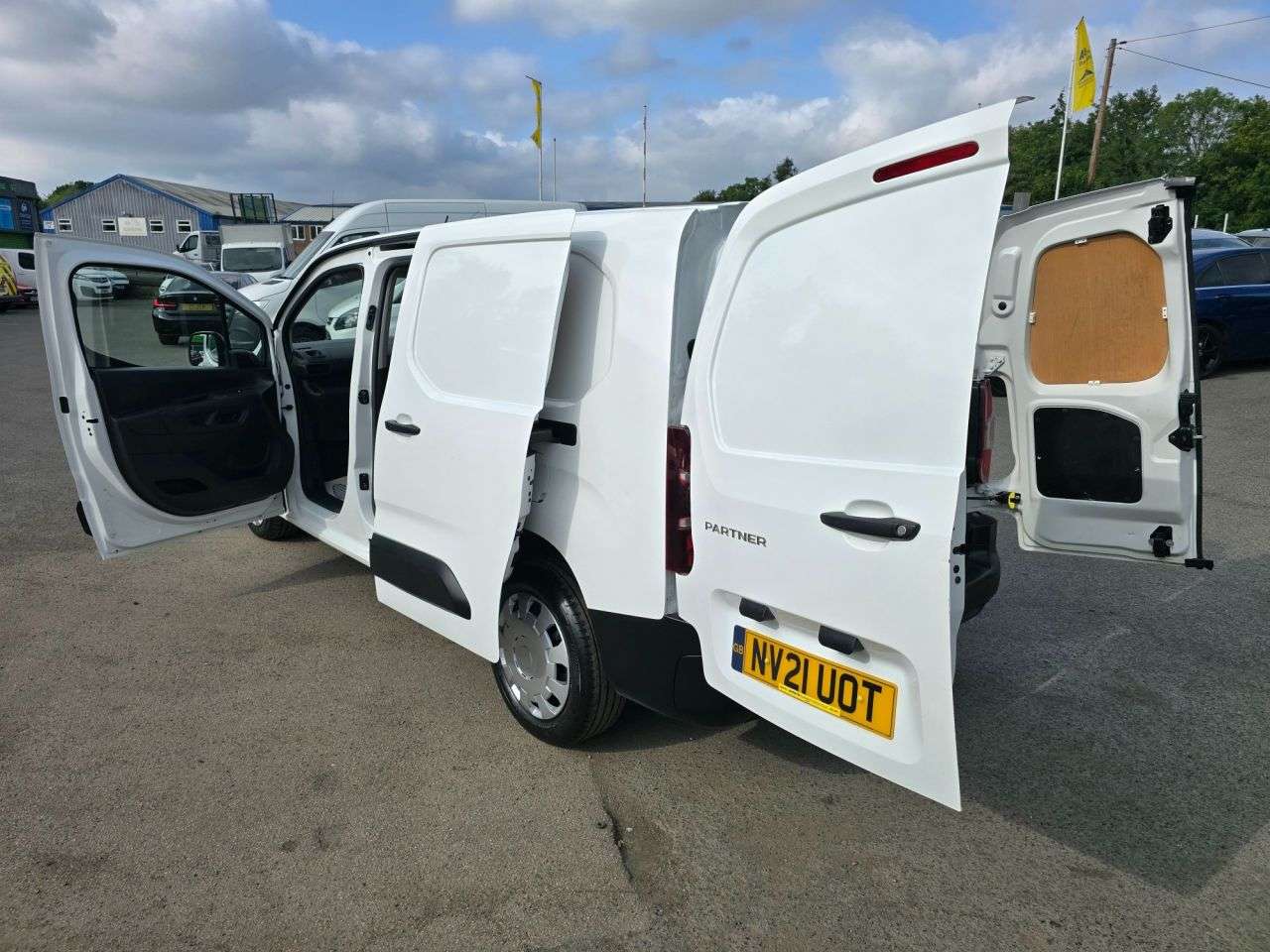 2021 PEUGEOT PARTNER 2021 PEUGEOT PARTNER