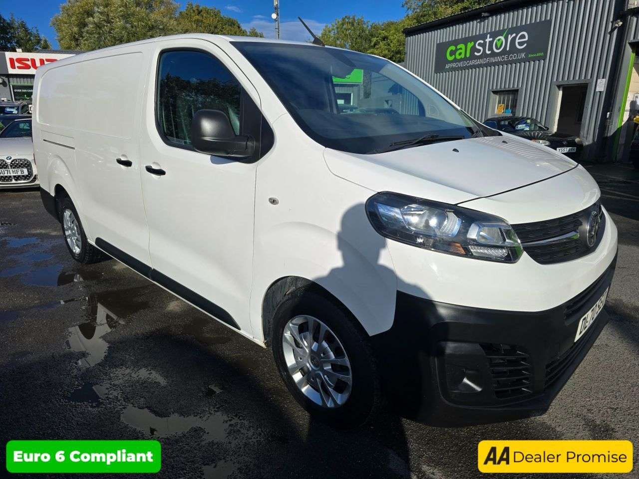 A 2020 VAUXHALL VIVARO 1.5 Turbo D 2900 Dynamic L2 H1 in White with 56,500 miles, FSH, 1 owner. UL A 2020 VAUXHALL VIVARO 1.5 Turbo D 2900 Dynamic L2 H1 in White with 56,500 miles, FSH, 1 owner. UL