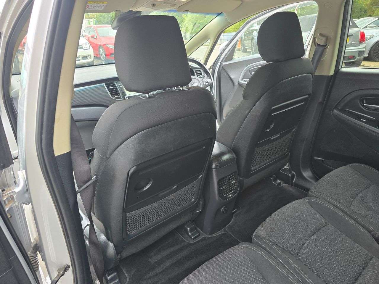 2018 KIA CARENS 2018 KIA CARENS