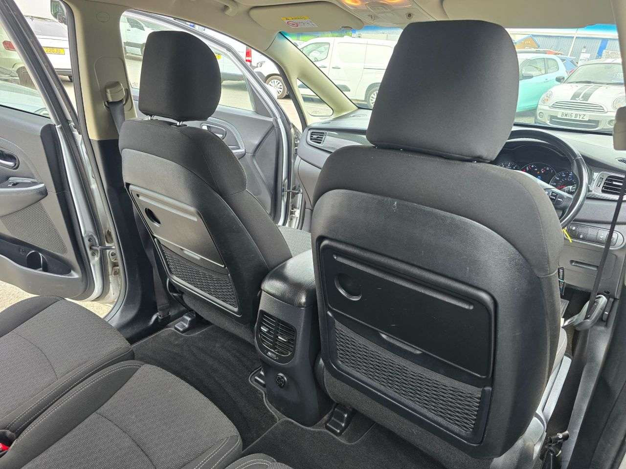 2018 KIA CARENS 2018 KIA CARENS