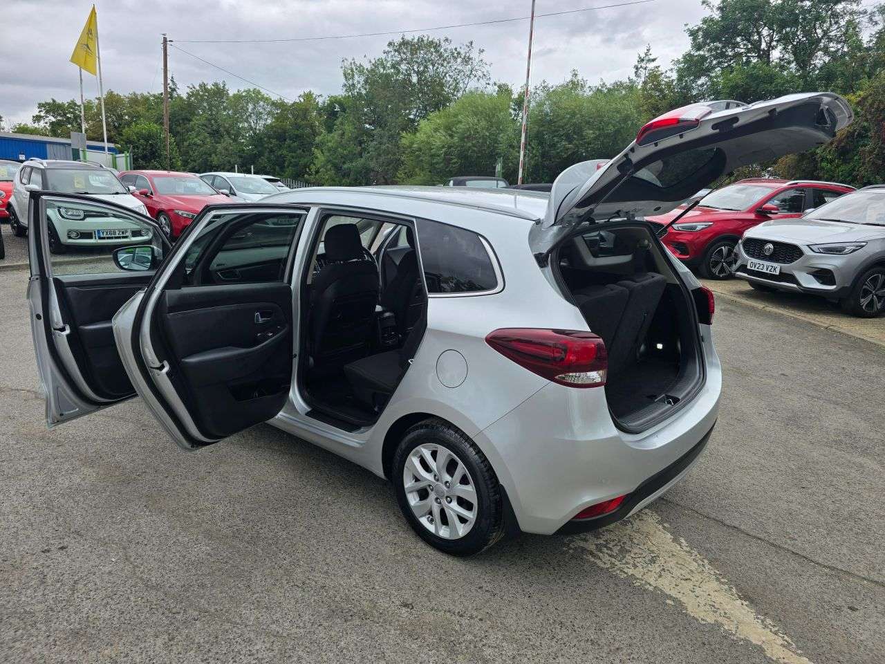 2018 KIA CARENS 2018 KIA CARENS