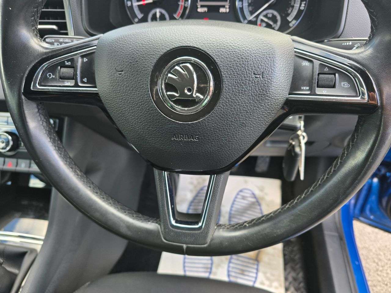 2020 SKODA KAROQ 2020 SKODA KAROQ