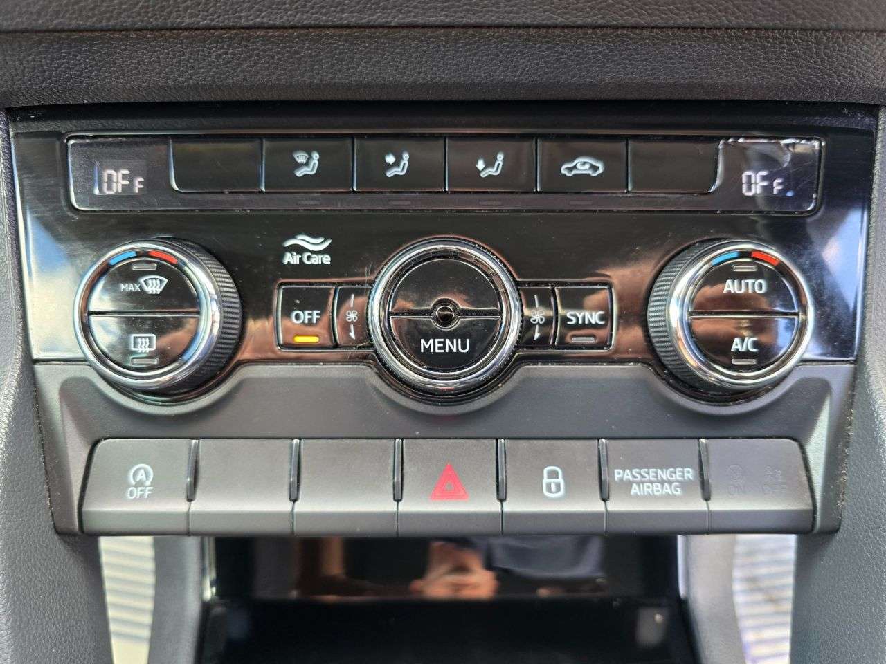 2020 SKODA KAROQ 2020 SKODA KAROQ