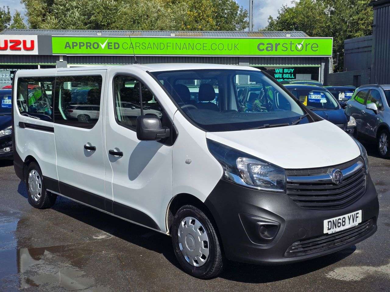 A 2018 VAUXHALL VIVARO White 1.6 CDTi Euro 6 Combi Van, 9 seats, 78,000 miles, ULEZ compliant, 6-S A 2018 VAUXHALL VIVARO White 1.6 CDTi Euro 6 Combi Van, 9 seats, 78,000 miles, ULEZ compliant, 6-S
