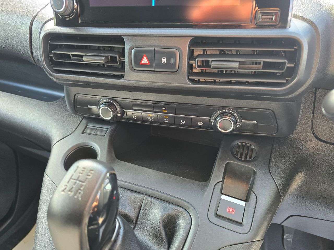 2021 PEUGEOT PARTNER 2021 PEUGEOT PARTNER