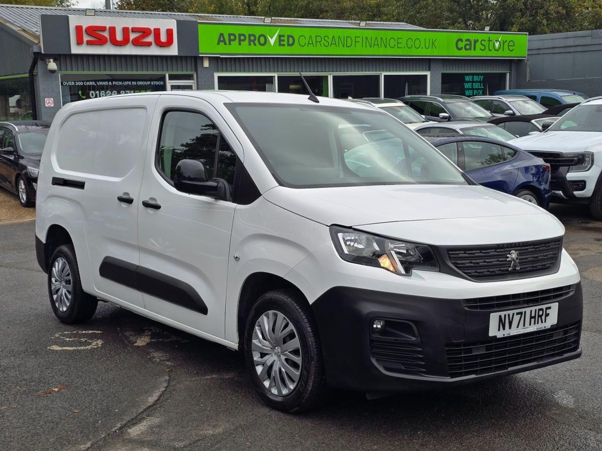 Check out this Peugeot Partner 2021 Diesel Manual