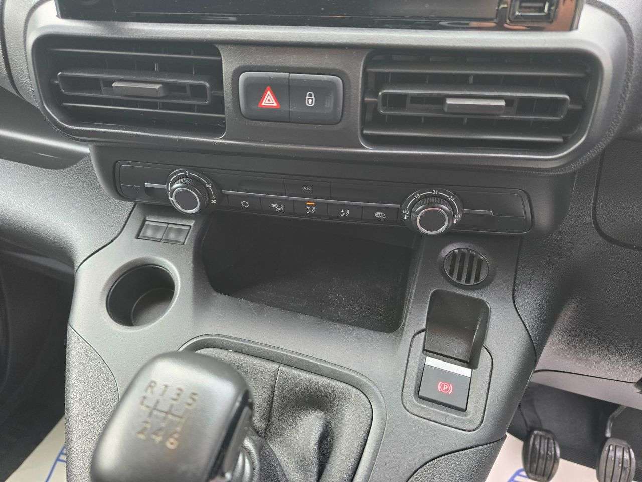 2021 PEUGEOT PARTNER 2021 PEUGEOT PARTNER