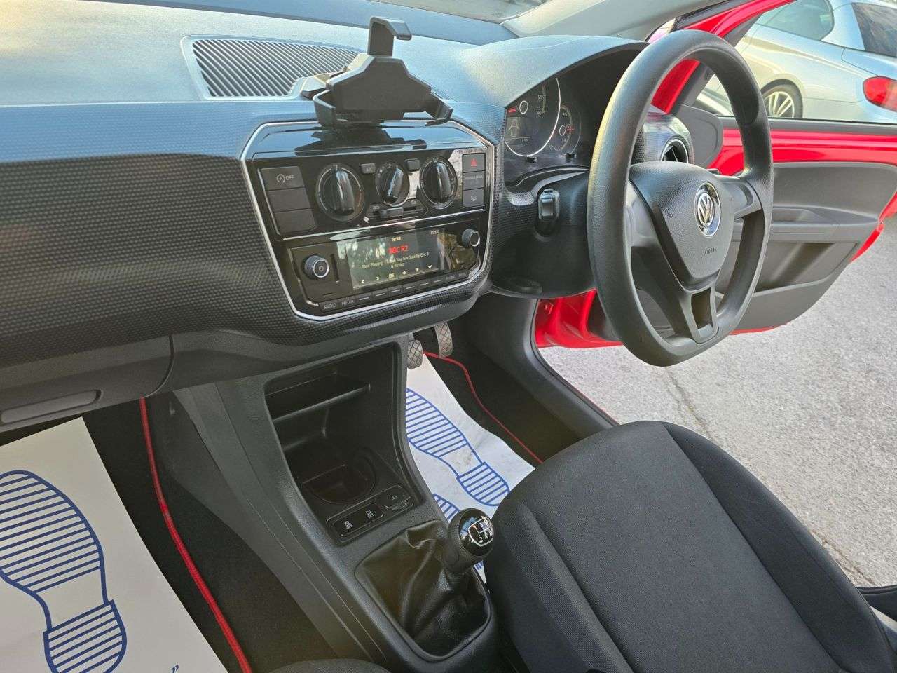 2019 VOLKSWAGEN UP! 2019 VOLKSWAGEN UP!