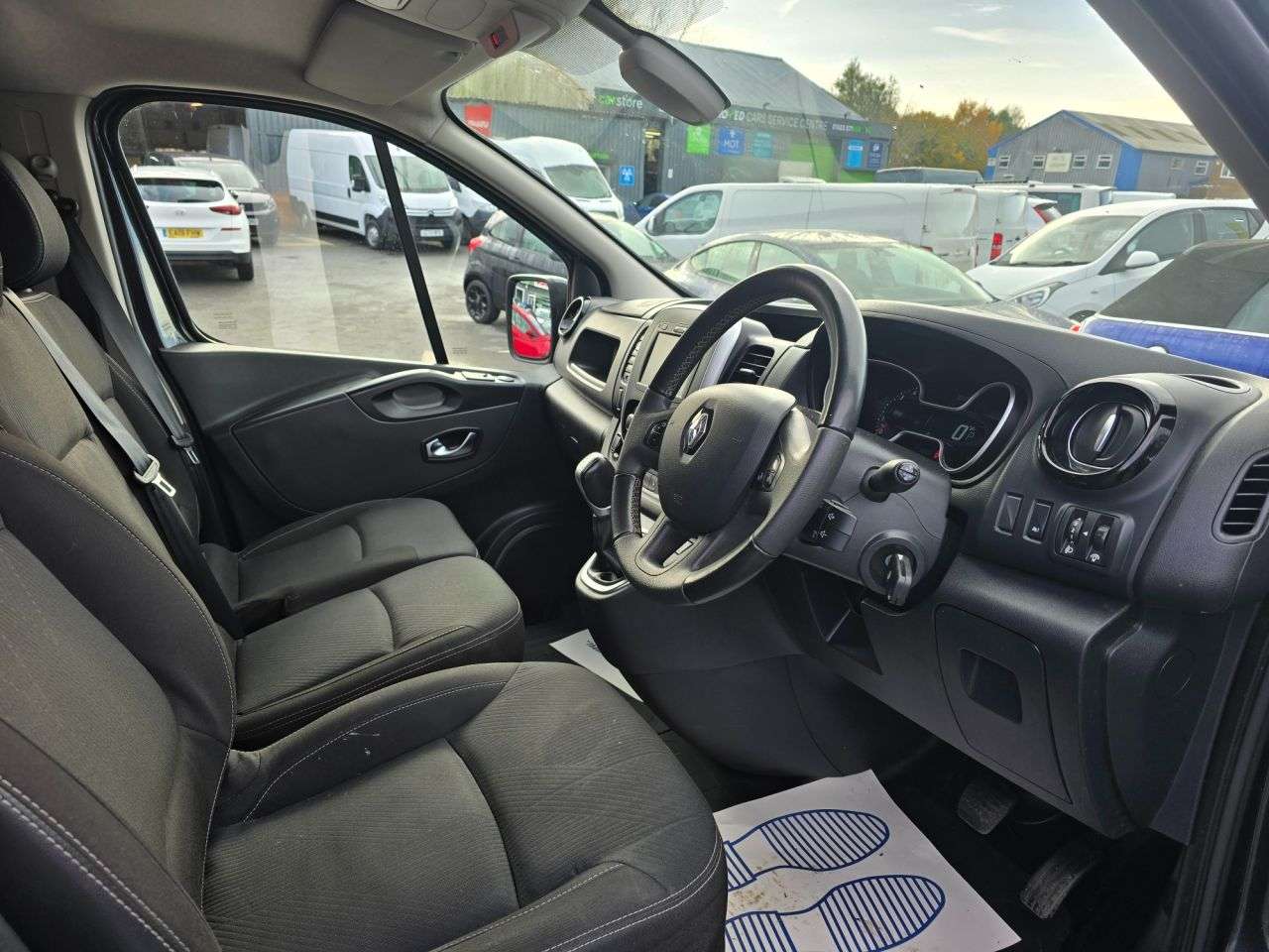 2021 RENAULT TRAFIC 2021 RENAULT TRAFIC