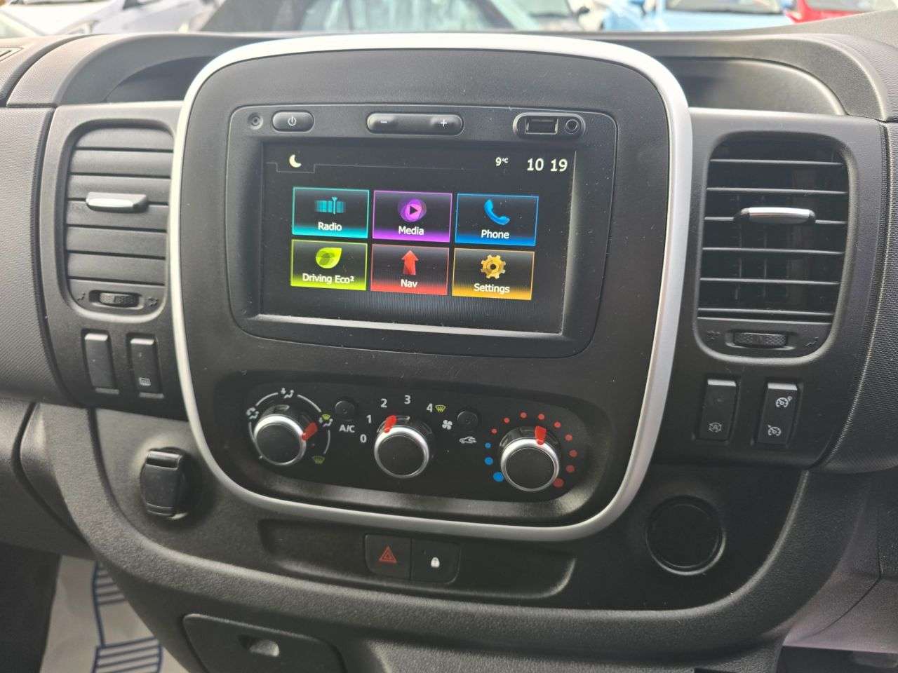 2021 RENAULT TRAFIC 2021 RENAULT TRAFIC