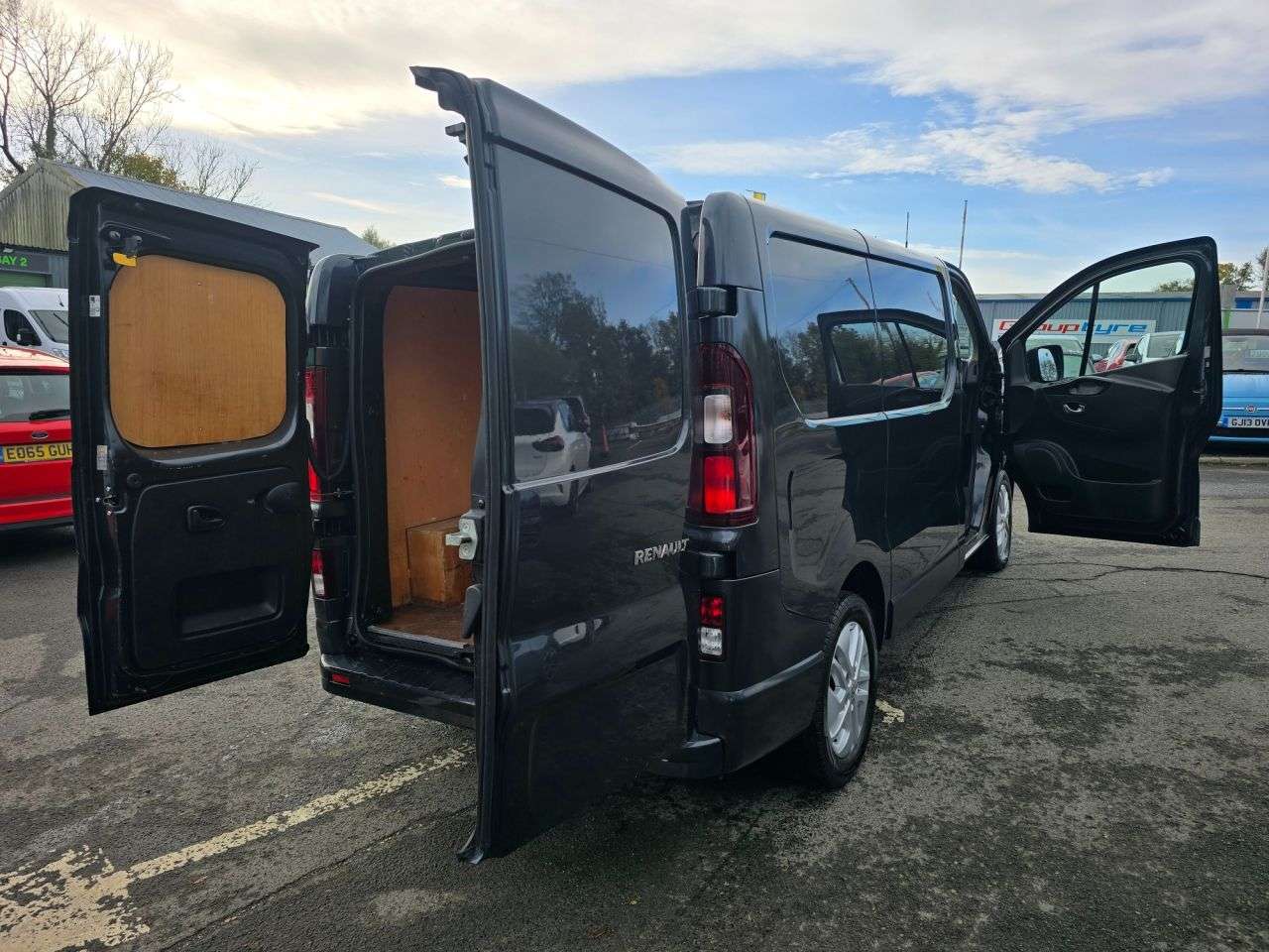 2021 RENAULT TRAFIC 2021 RENAULT TRAFIC