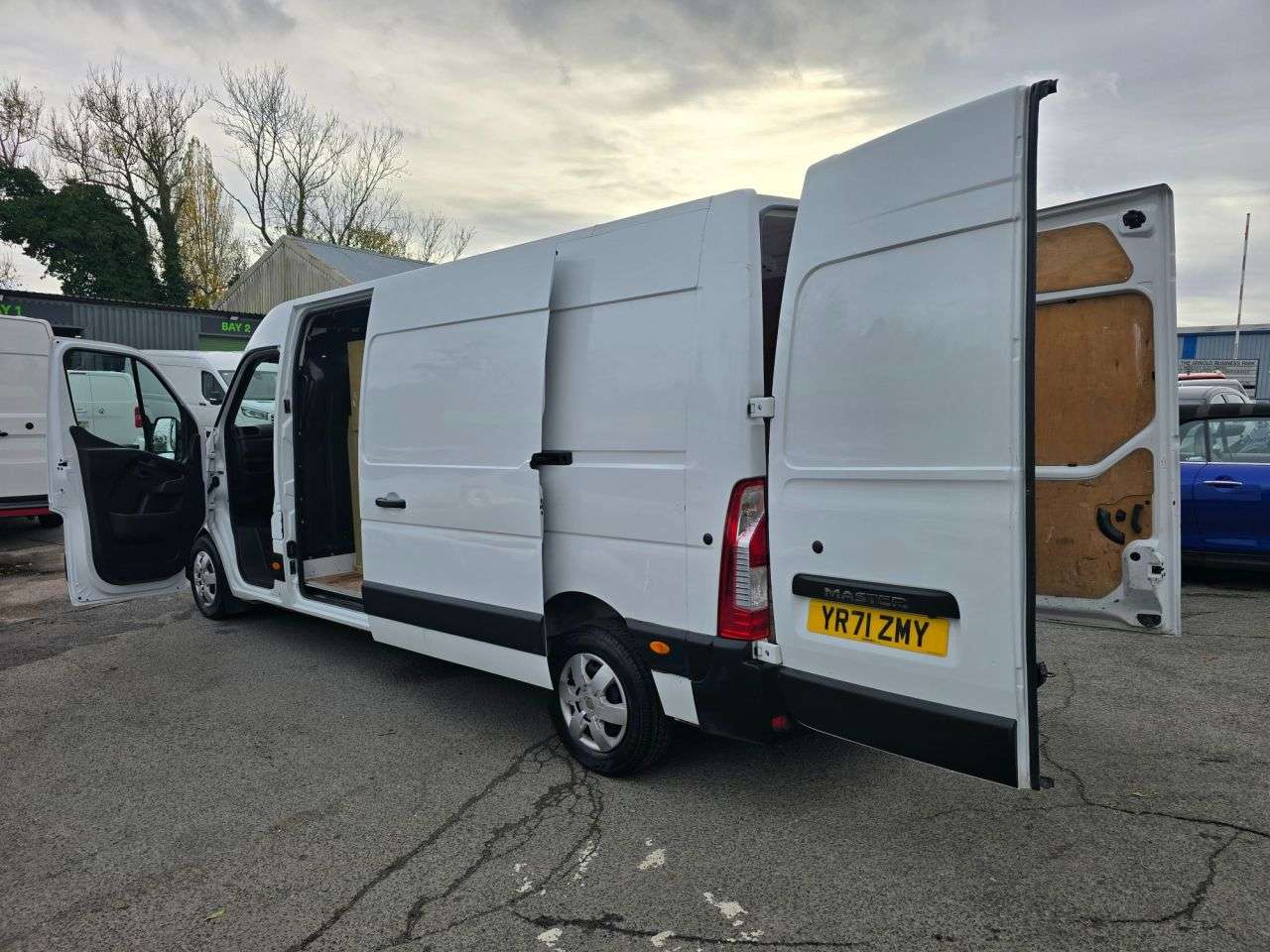 2021 RENAULT MASTER 2021 RENAULT MASTER