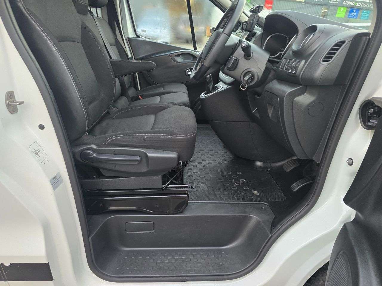 2021 RENAULT TRAFIC 2021 RENAULT TRAFIC