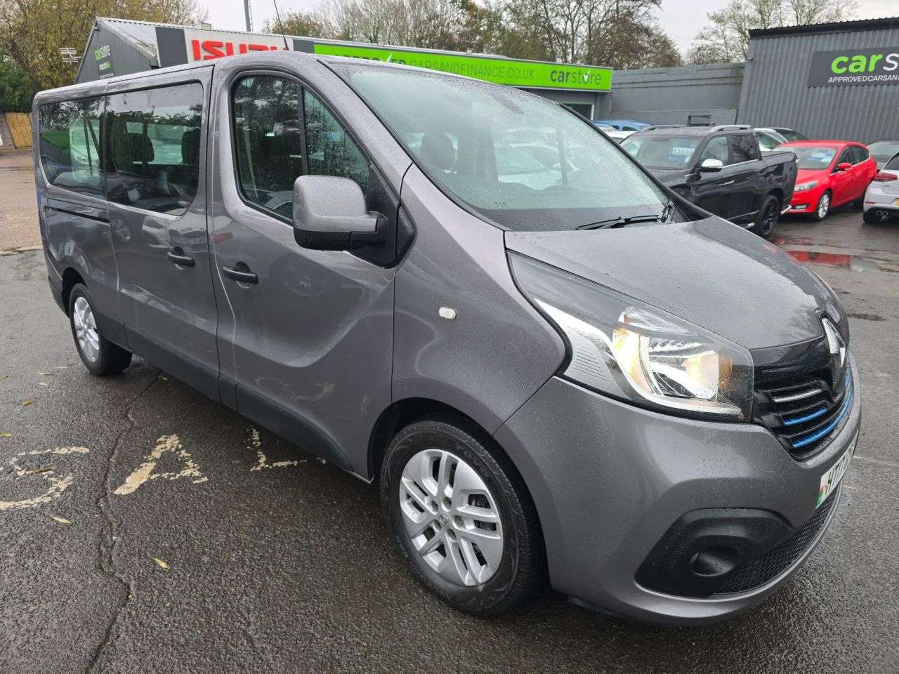 A 2017 RENAULT TRAFIC Grey 1.6L LL29 Energy dCi 125 Sport Nav Minibus, 53,700 miles, Euro 6 ULEZ, A 2017 RENAULT TRAFIC Grey 1.6L LL29 Energy dCi 125 Sport Nav Minibus, 53,700 miles, Euro 6 ULEZ,