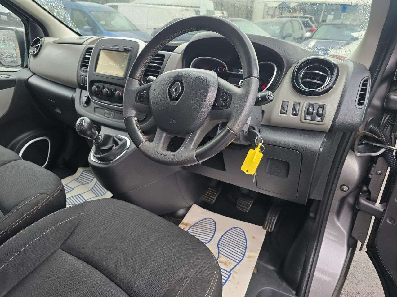 2017 RENAULT TRAFIC 2017 RENAULT TRAFIC