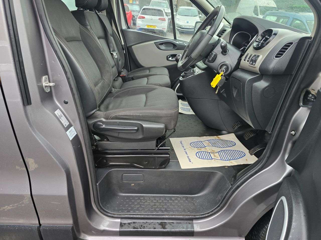 2017 RENAULT TRAFIC 2017 RENAULT TRAFIC