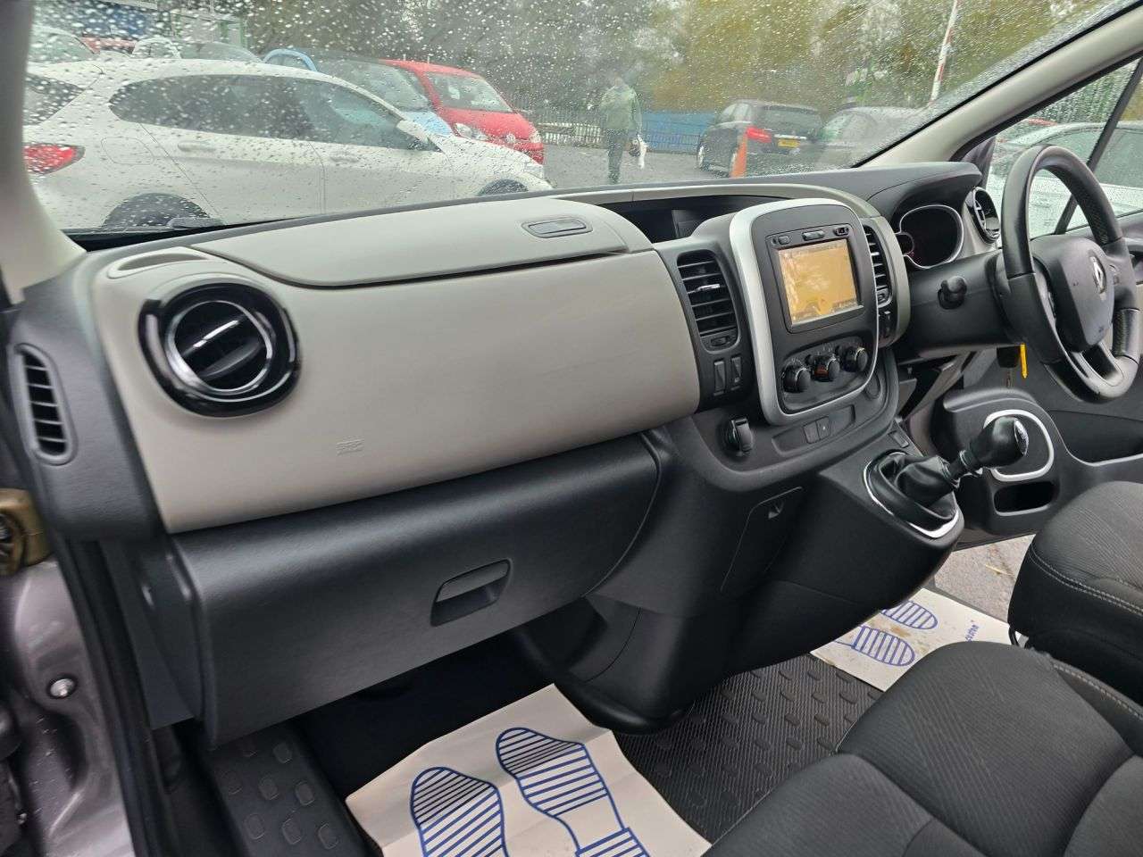 2017 RENAULT TRAFIC 2017 RENAULT TRAFIC