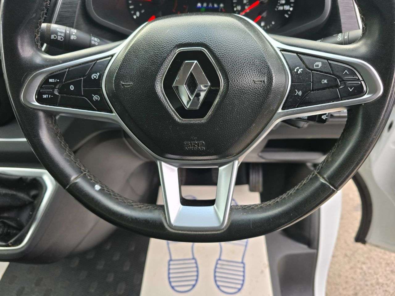 2022 RENAULT TRAFIC 2022 RENAULT TRAFIC