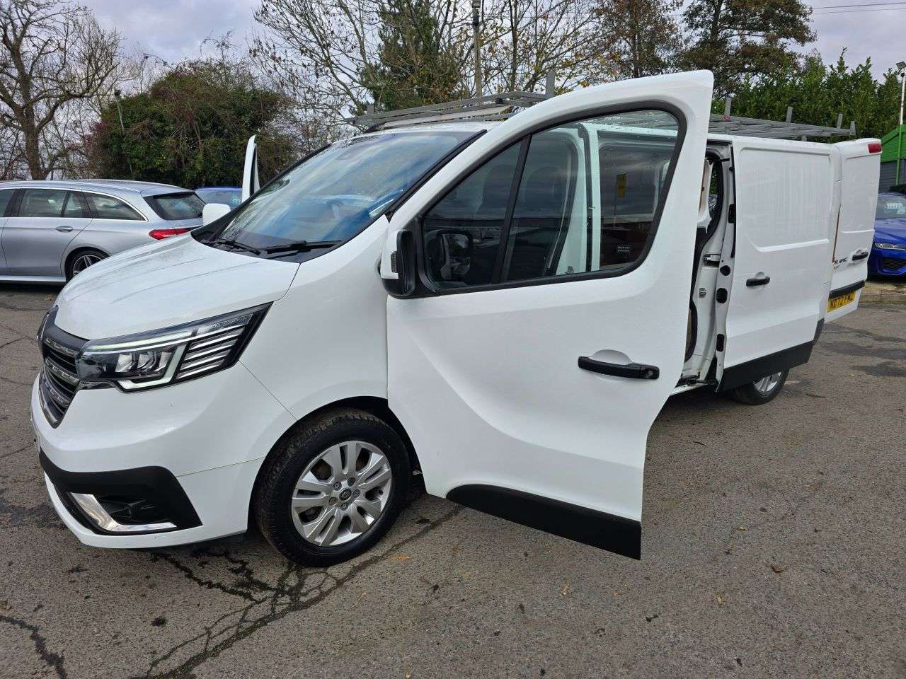 2022 RENAULT TRAFIC 2022 RENAULT TRAFIC